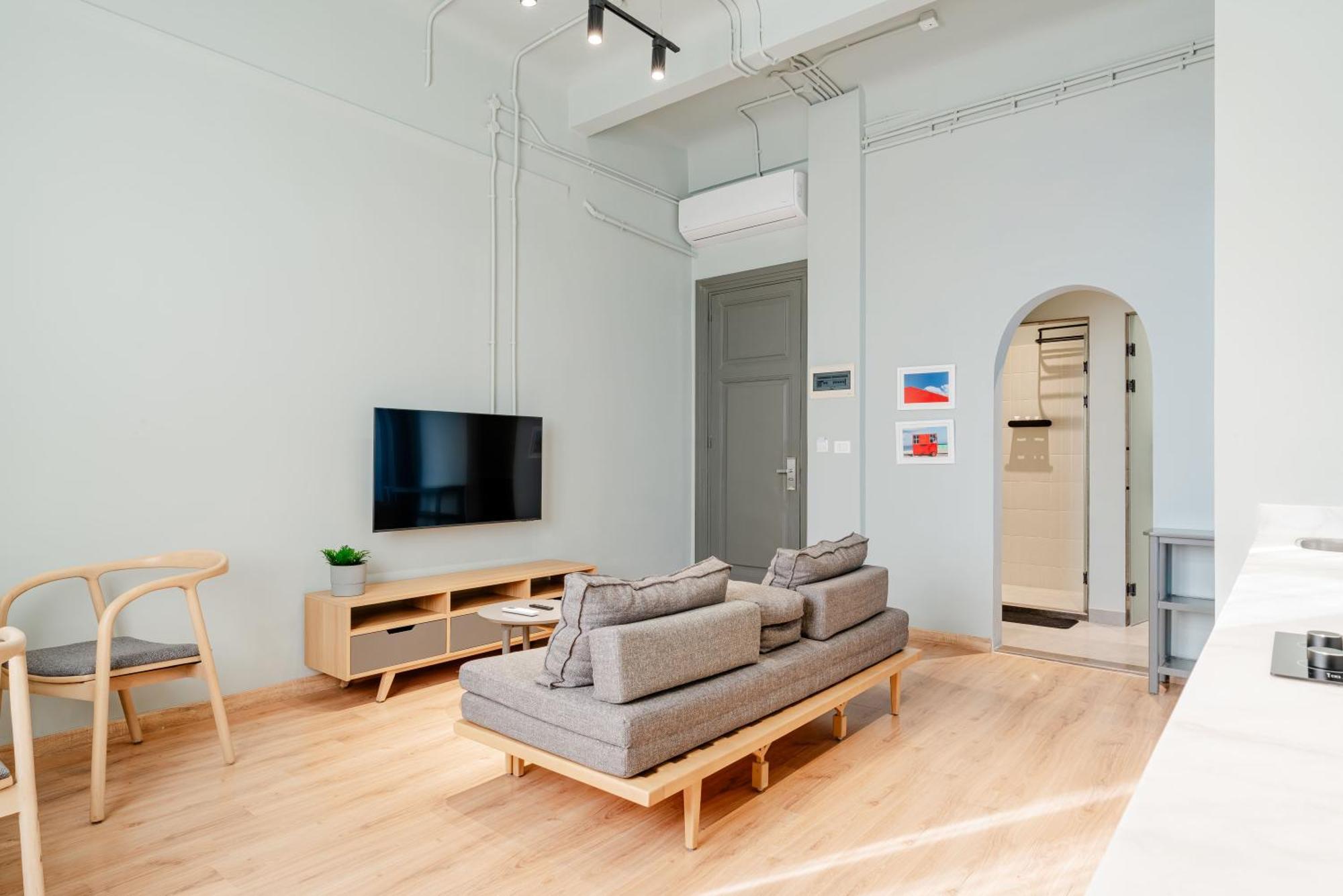 Grey L Studio Apartments Downtown Alexandria Menasce House Extérieur photo
