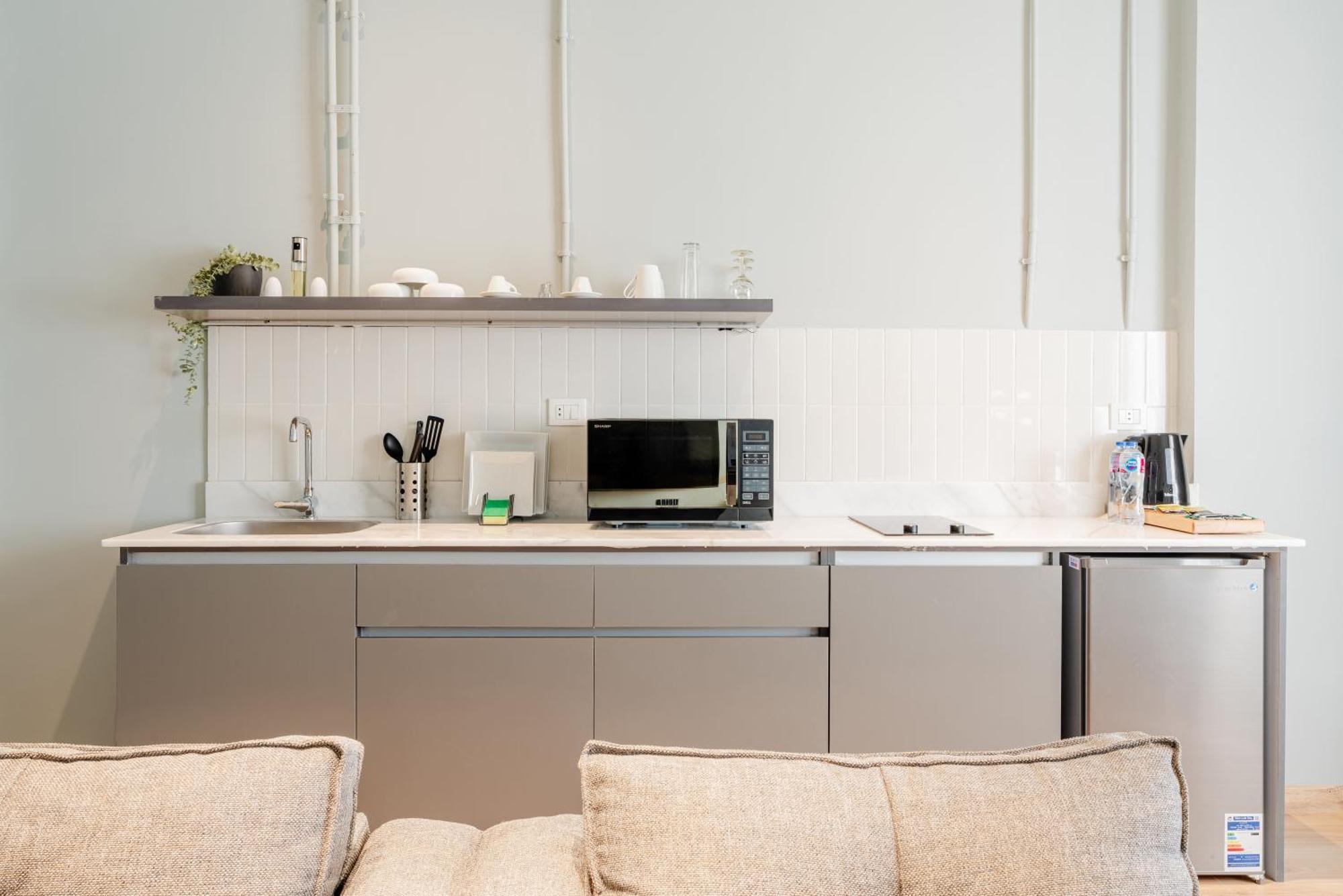 Grey L Studio Apartments Downtown Alexandria Menasce House Extérieur photo