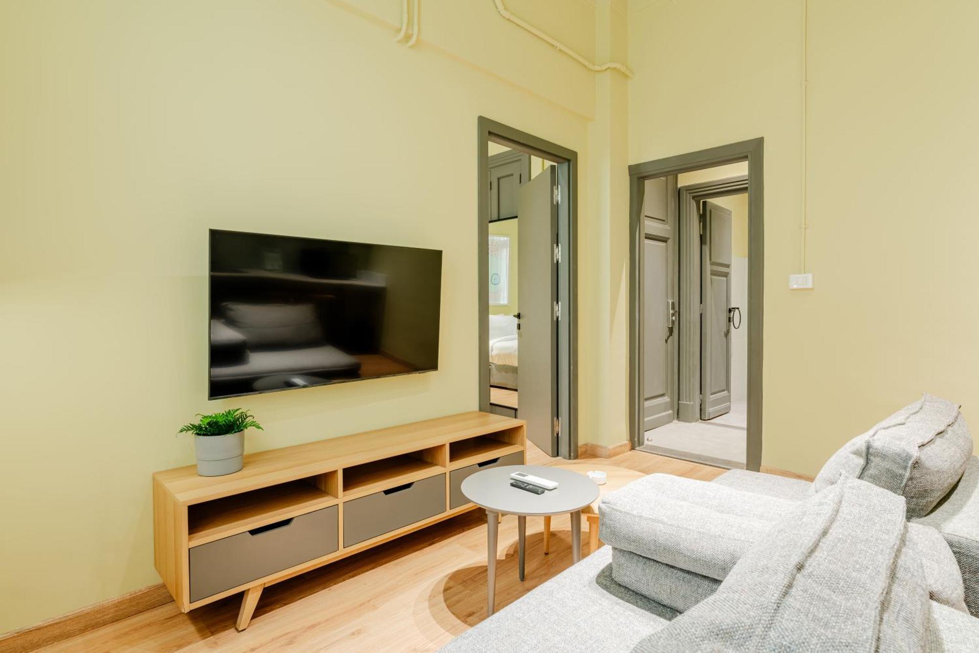 Grey L Studio Apartments Downtown Alexandria Menasce House Extérieur photo