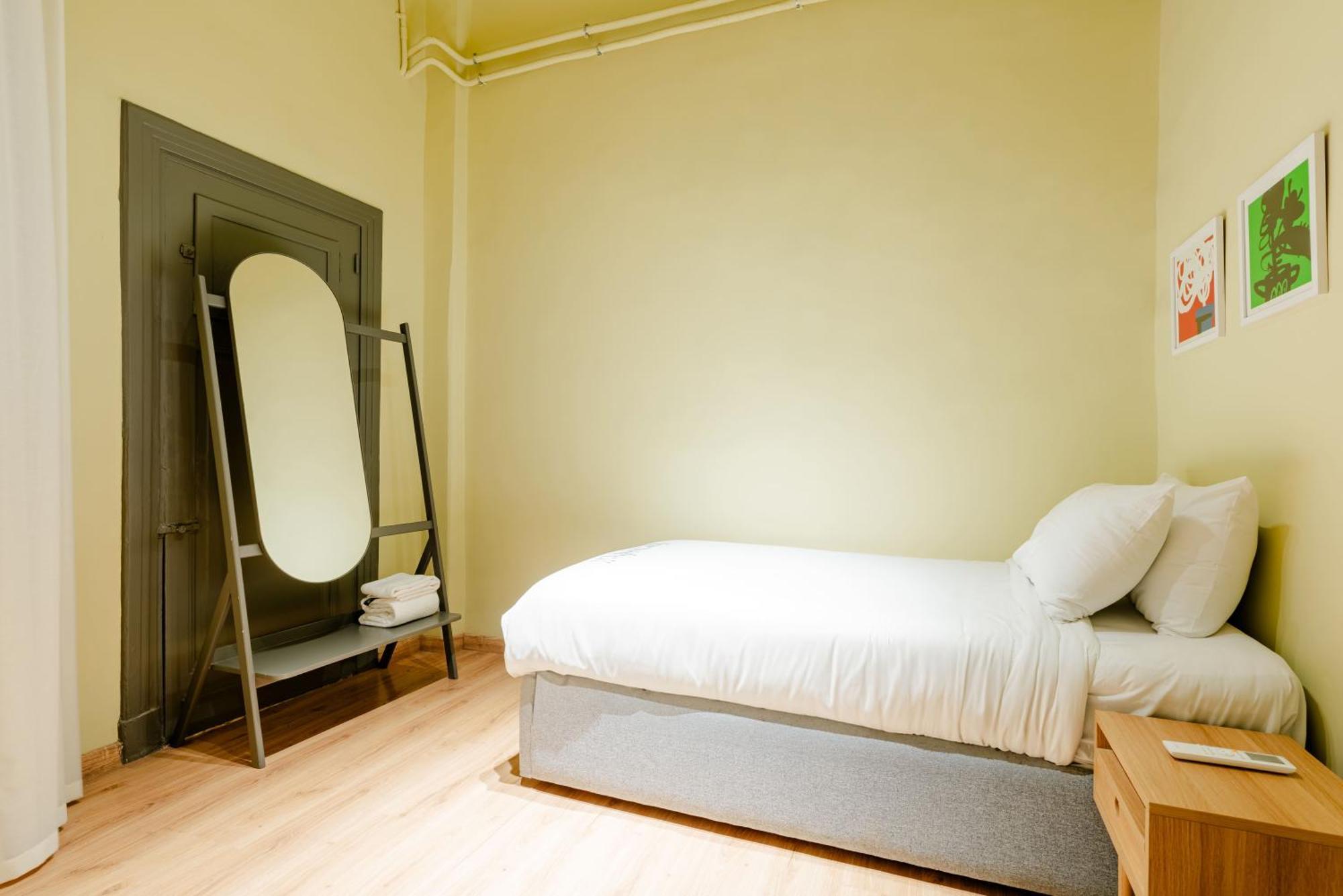 Grey L Studio Apartments Downtown Alexandria Menasce House Extérieur photo