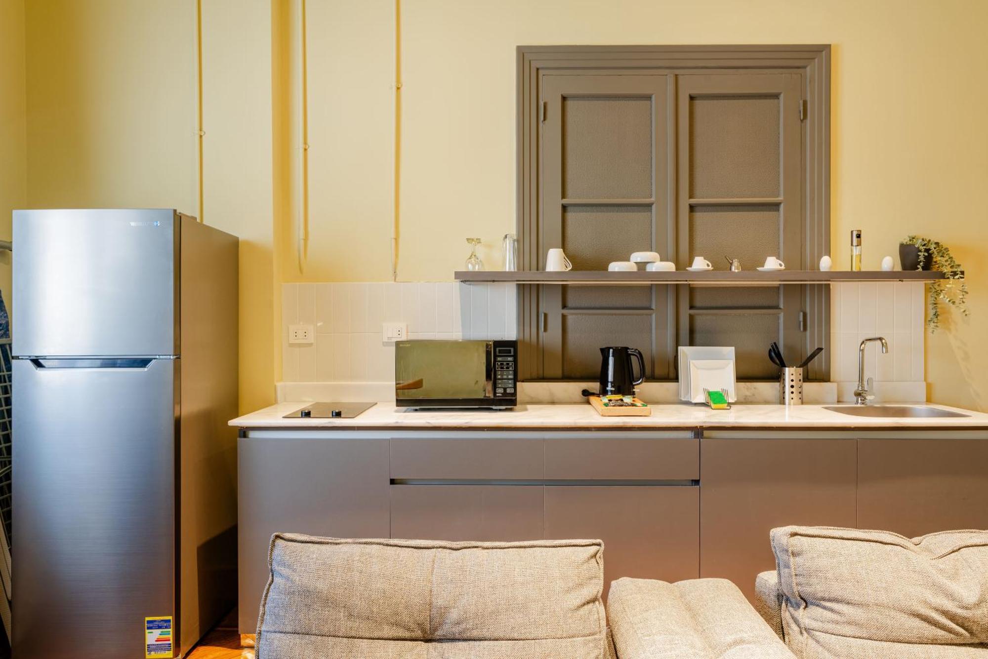 Grey L Studio Apartments Downtown Alexandria Menasce House Extérieur photo