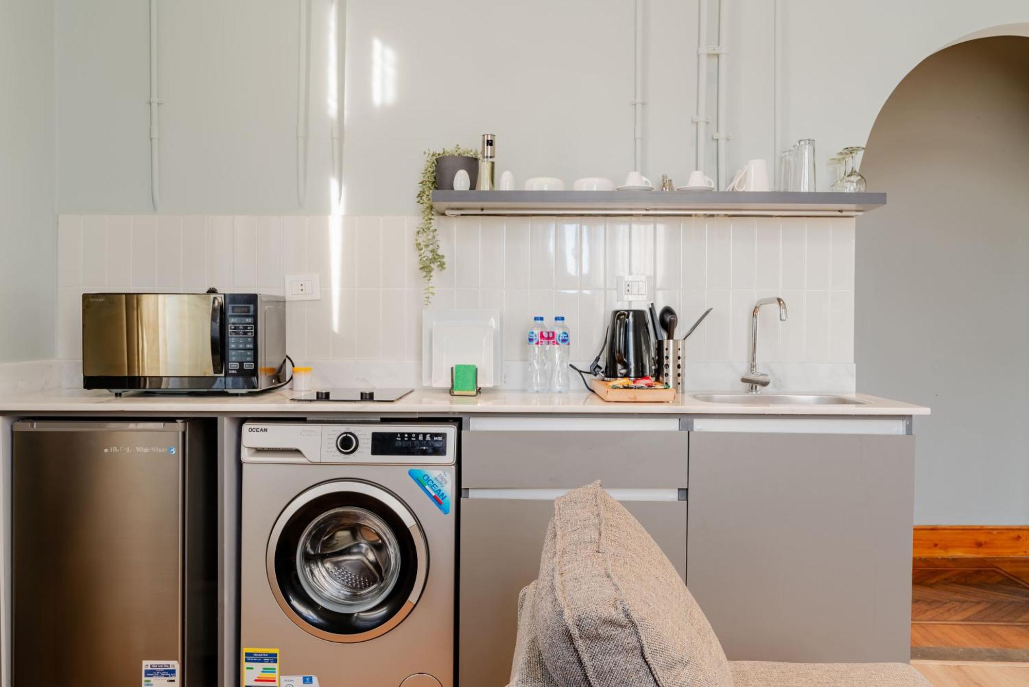 Grey L Studio Apartments Downtown Alexandria Menasce House Extérieur photo