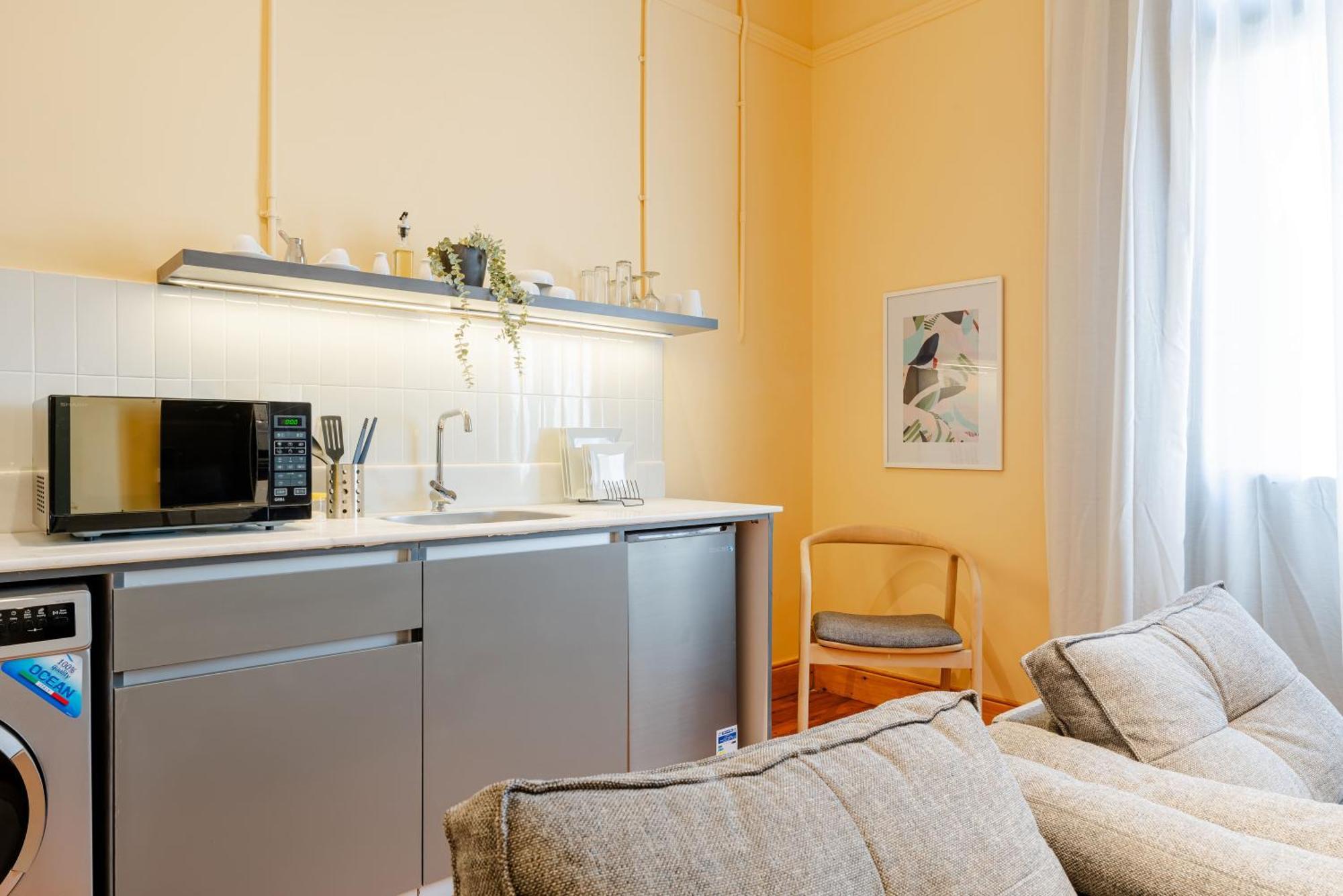 Grey L Studio Apartments Downtown Alexandria Menasce House Extérieur photo