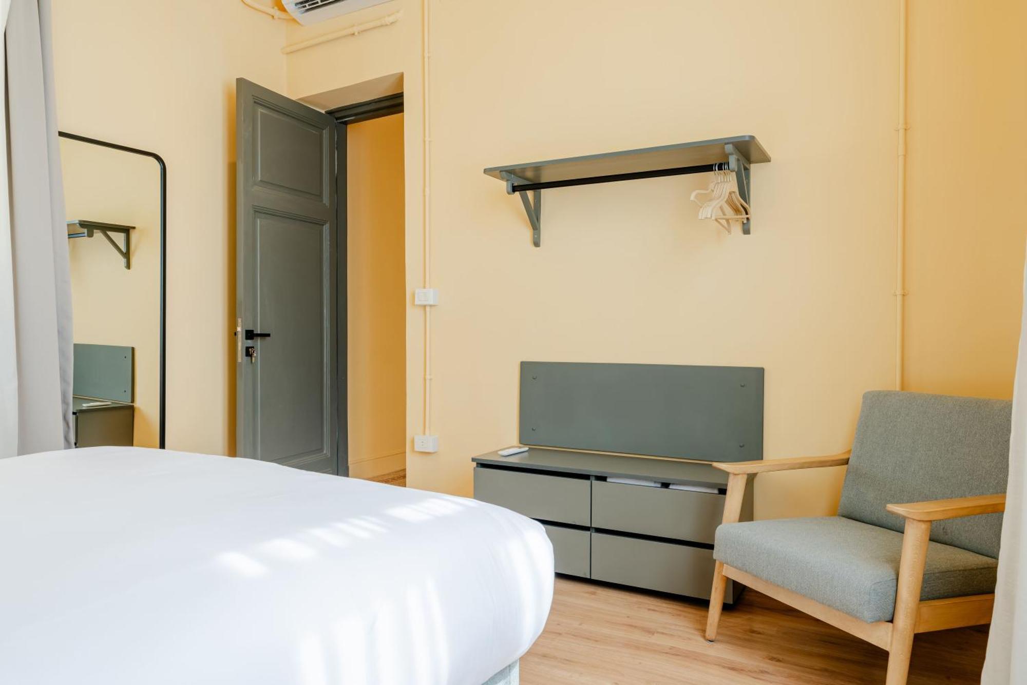 Grey L Studio Apartments Downtown Alexandria Menasce House Extérieur photo